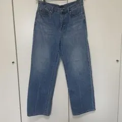 ユニクロ　UNIQLO ライトブルーワイドレッグデニムパンツ　28サイズ