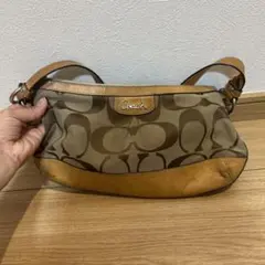 Coach コーチ　シグネチャー ショルダーバッグ