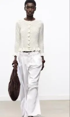 お値下げ‼️ZARA　トリム　フリルカーディガン　ホワイト　M