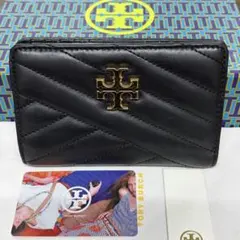 新品同様‼️ 現行　トリーバーチ　財布　折り財布　キルティング　キラ　シェブロン