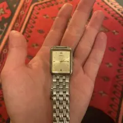 80s SEIKO ヴィンテージウォッチ　スクエア型のサムネイル