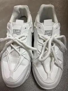 スニーカー　サイズ約26.5cm（EU42）