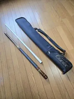 美品 Cuetec ビリヤード キュー Warp Resistant