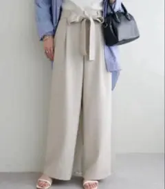 美品☆ディスコート☆テックリネンベルト付リラックスパンツ☆ライトグレー