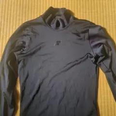 黒のアンダーシャツ Sサイズ