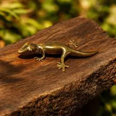 ヤモリ ガラス製 置物 ブルー - メルカリ