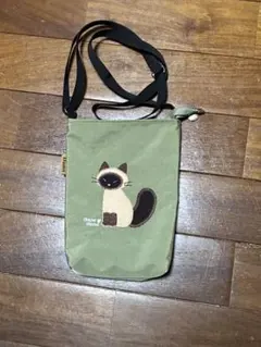 サコッシュ　猫刺繍オリーブグリーンサコッシュ