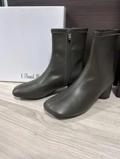 Item thumbnail for item 25514fab-0288-4413-8131-ad35d9f3dbd4