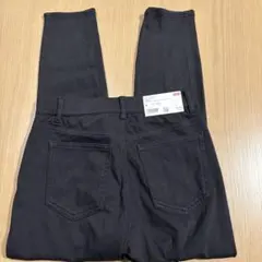 新品未使用UNIQLO ウルトラストレッチクロップドレギンスパンツ