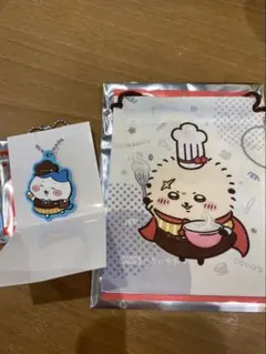ココス　ちいかわ　ハチワレラバーキーホルダー&ラッコ巾着