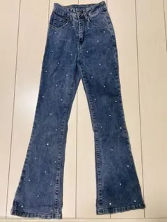 ビーズ装飾付きフレアデニムパンツ Sサイズのサムネイル