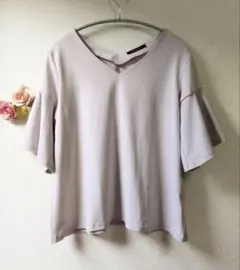 【 INGNI イング】オフィスカジュアル 袖口フレアトップス