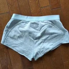 adidas stella mccartney グレーショートパンツ