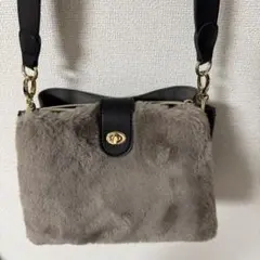 grove 黒×グレー フェイクファーバック