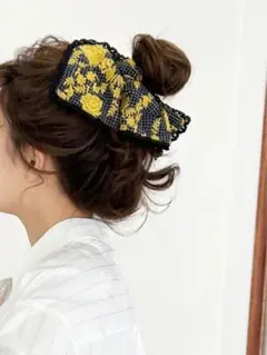 Lily Brownリリーブラウン コットンレースビッグシュシュ　刺繍のサムネイル