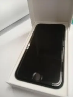 【美品】Apple iPhone SE (第3世代)128GB ブラック 本体