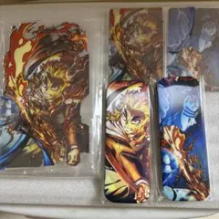 鬼滅の刃　無限列車編　五周年記念　WEBSHOPくじ　アクスタ　カード　缶バッジ