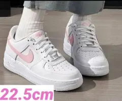 金曜18時で終了　22.5cm【新品】NIKE GS AIRFORCE1　ピンク