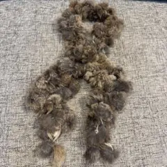 ファーポンポンロングマフラー