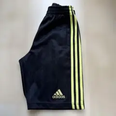 adidas ハーフパンツ 黒/ライム 3本ライン　130