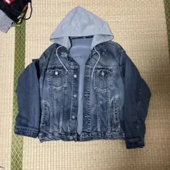 フード付きデニムジャケット