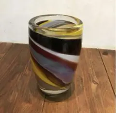 美品　ヴィンテージ　ガラス　花瓶　マーブルの配色がモダンな　フラワーベース