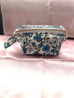 青い花柄ポーチ　花柄小銭入れ　カード入れ付き　2点まとめ売り　ハンドメイド