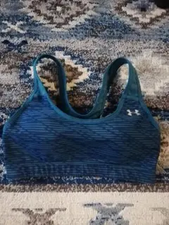 アンダーアーマースポーツブラ