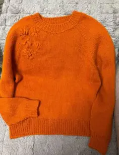オレンジ ニットセーター 花刺繍 長袖