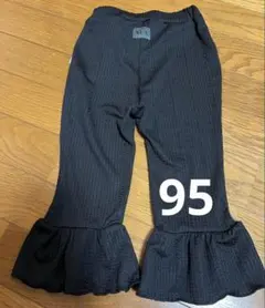 バースデイ　NUA パンツ ブラック
