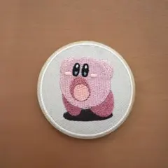 Nintendo カービィ　刺繍缶バッチ