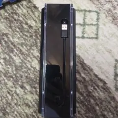 PlayStation 4本体用の多機能縦置きスタンド