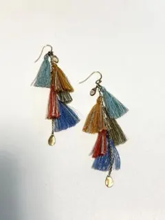 CHAN LUU チャンルー タッセル ピアス マルチカラー 天然石のサムネイル