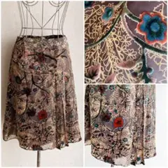 光沢 ひざ丈スカート