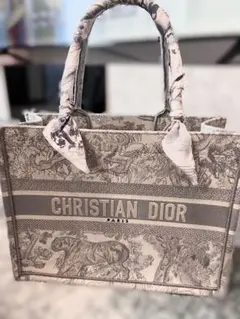 値下】Christian Dior ブックトート 花柄 ボタニーク - メルカリ