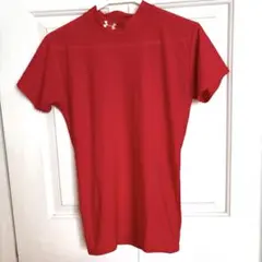 Under Armour 赤 ハイネック アンダーシャツ　Mサイズ