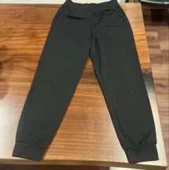 UNIQLO ユニクロ ウルトラストレッチアクティブジョガーパンツ