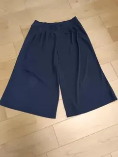 UNIQLOネイビー ガウチョパンツ ウエストLサイズ