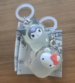 サンリオ　なりきりオイスター　めじるしアクセサリー　キティ　クロミ