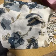 コムサイズム花柄フリンジ付きストール