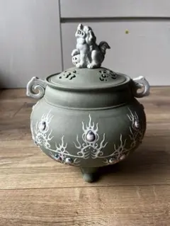 有田焼 香炉 獅子 三足香炉 透かし彫り 陶器 置物 骨