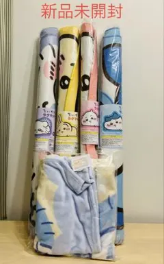 ちいかわ まとめ売り 5点 ラグマットねそべり全4種、ブランケット