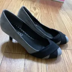 スエードパンプス 黒