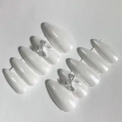現品/ミラーリボンネイル❤︎ワンホンネイル❤︎ホワイトネイル❤︎韓国ネイル❤︎パール