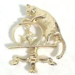 アンティーク風　ネコと金魚鉢のブローチ　（49）