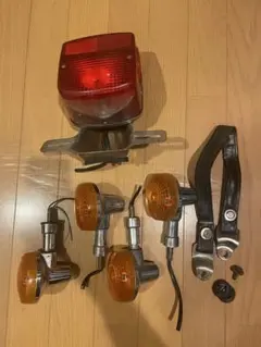GN125H メッキ リアフェンダー テールランプ一体型 s*k様 訳あり GN125H メッキ リアフェンダー テールランプ一体型