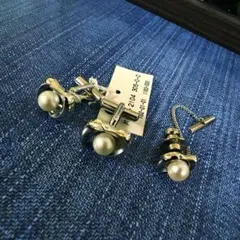 シルバーパールのカフスボタンとタイピンセット　未使用
