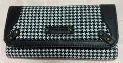 6日までSALE中！新品未使用品タグ付きチェック柄 長財布