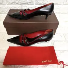 BALLY（バリー） 本革 ポインテッドトゥパンプス 36 黒 赤のサムネイル