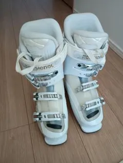 Rossignol スキーブーツ ホワイト サイズ　22〜23.5cm